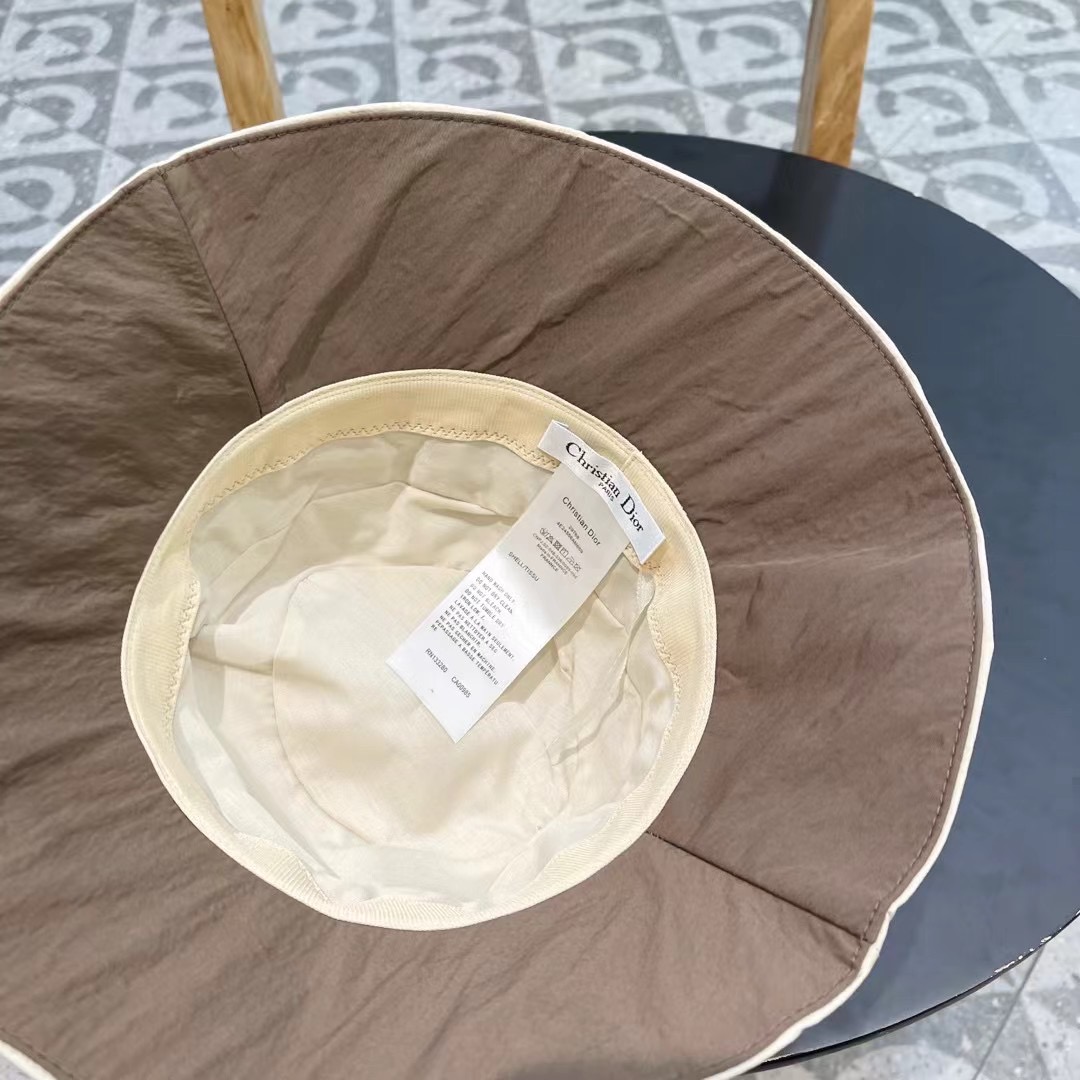  DIOR迪奥 薄款渔夫帽子女款新款夏天透气防晒遮阳帽显脸小户外速干盆帽