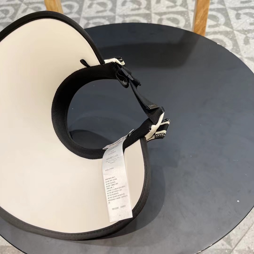 迪奥  春夏超细装饰空顶帽 超🉑空顶系列，颜色妥妥，轻便携带！小仙女🧚人手必备