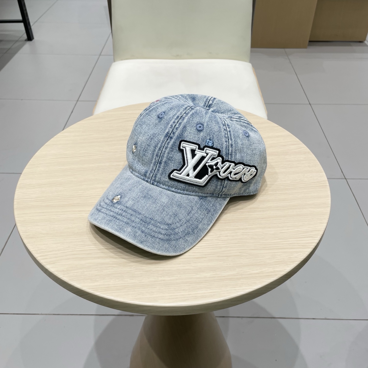 NO:223736,Louis Vuitton lv baseball cap Louis Vuitton new heavy industry creates high-end and atmospheric, versatile and universal for both men and women!  Hat Straw Hat Fisherman Hat Baseball Hat Knitted Hat, Hats, louis vuitton,louis vuitton,louis vuitton,espadrilles,hats19860909路易威登lv棒球帽 LouisVuitton新款重工打造高端大气,百搭款男女通用！帽子草帽渔夫帽棒球帽针织帽,帽子,louis vuitton,louis vuitton,louis vuitton,espadrilles,hats,hat
