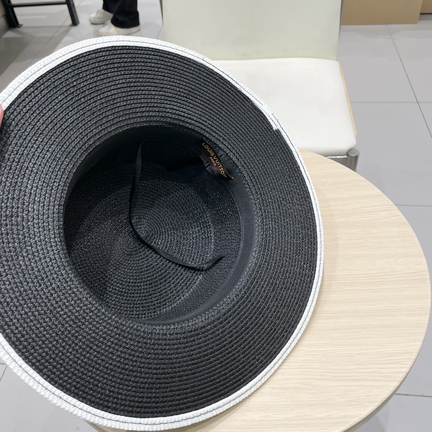 Dior迪奥新款平顶草帽，头围57cm 黑 白卡