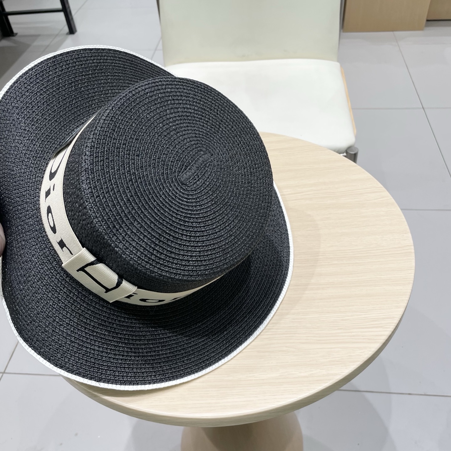 Dior迪奥新款平顶草帽，头围57cm 黑 白卡