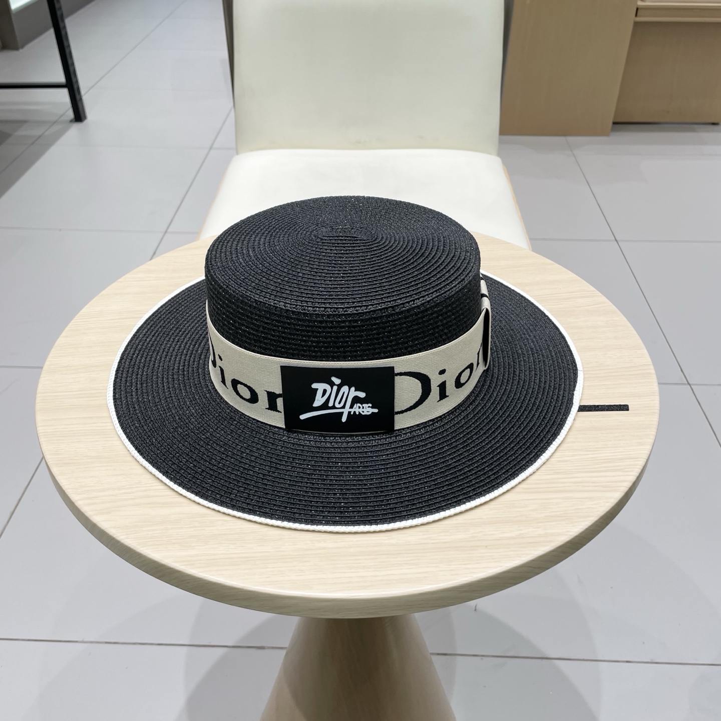 Dior迪奥新款平顶草帽，头围57cm 黑 白卡