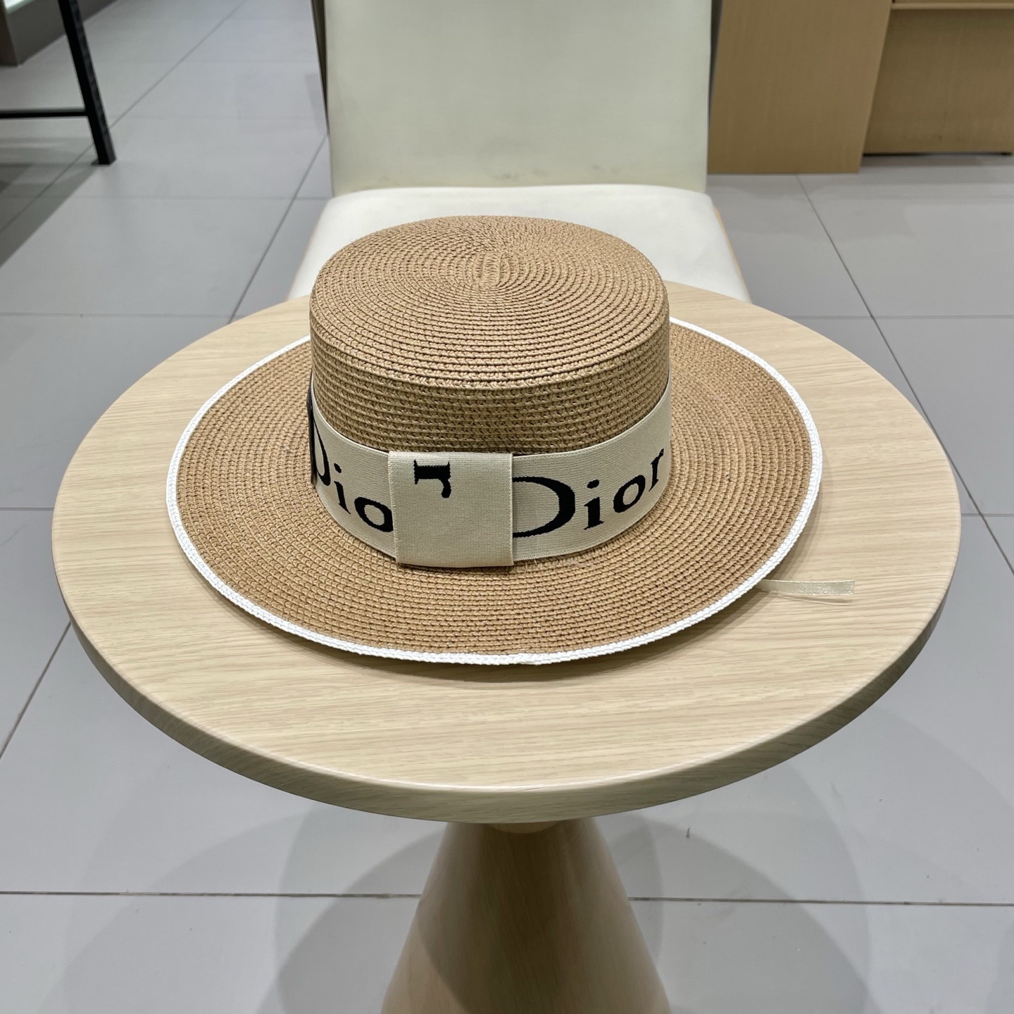 Dior迪奥新款平顶草帽，头围57cm 黑 白卡