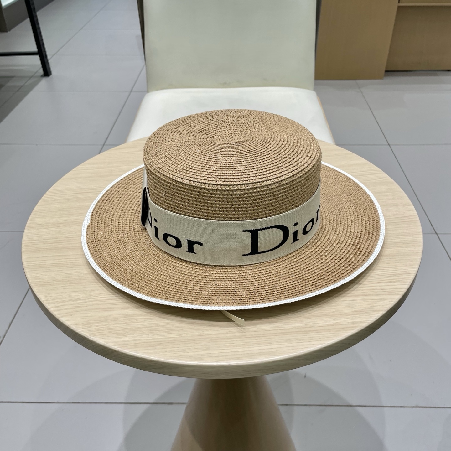 Dior迪奥新款平顶草帽，头围57cm 黑 白卡