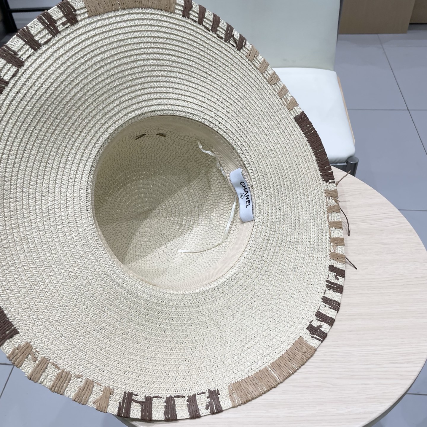  Chanel香奈儿大帽檐遮阳草帽春夏海边度假女士太阳帽时尚遮脸蝴蝶结防晒帽批发