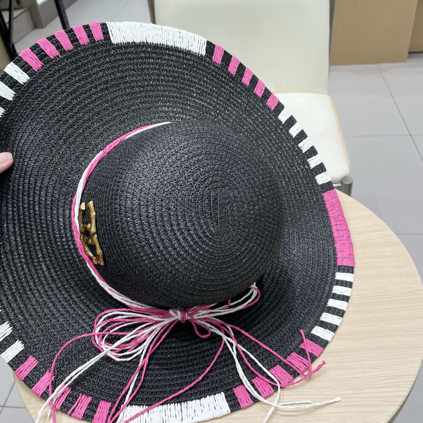  Chanel香奈儿大帽檐遮阳草帽春夏海边度假女士太阳帽时尚遮脸蝴蝶结防晒帽批发