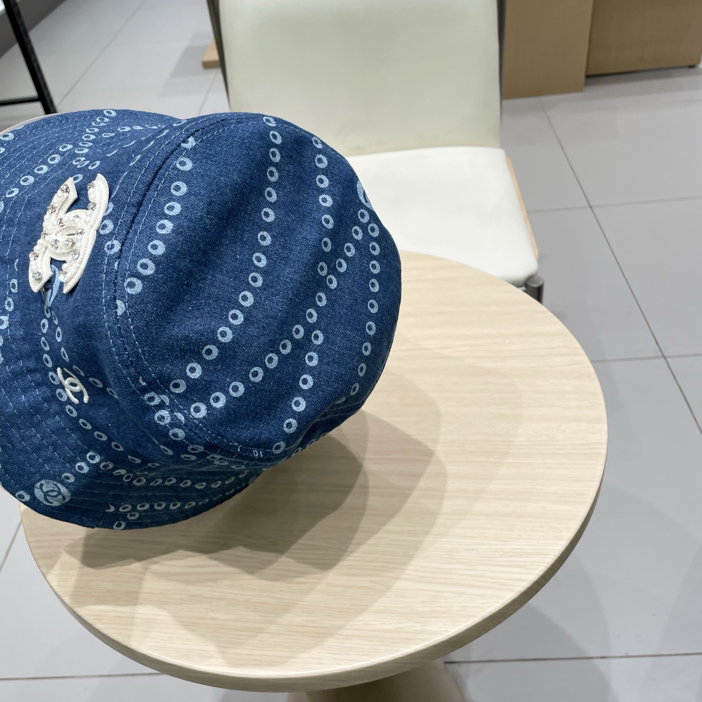  Chanel香奈儿蓝色珍珠牛仔渔夫帽