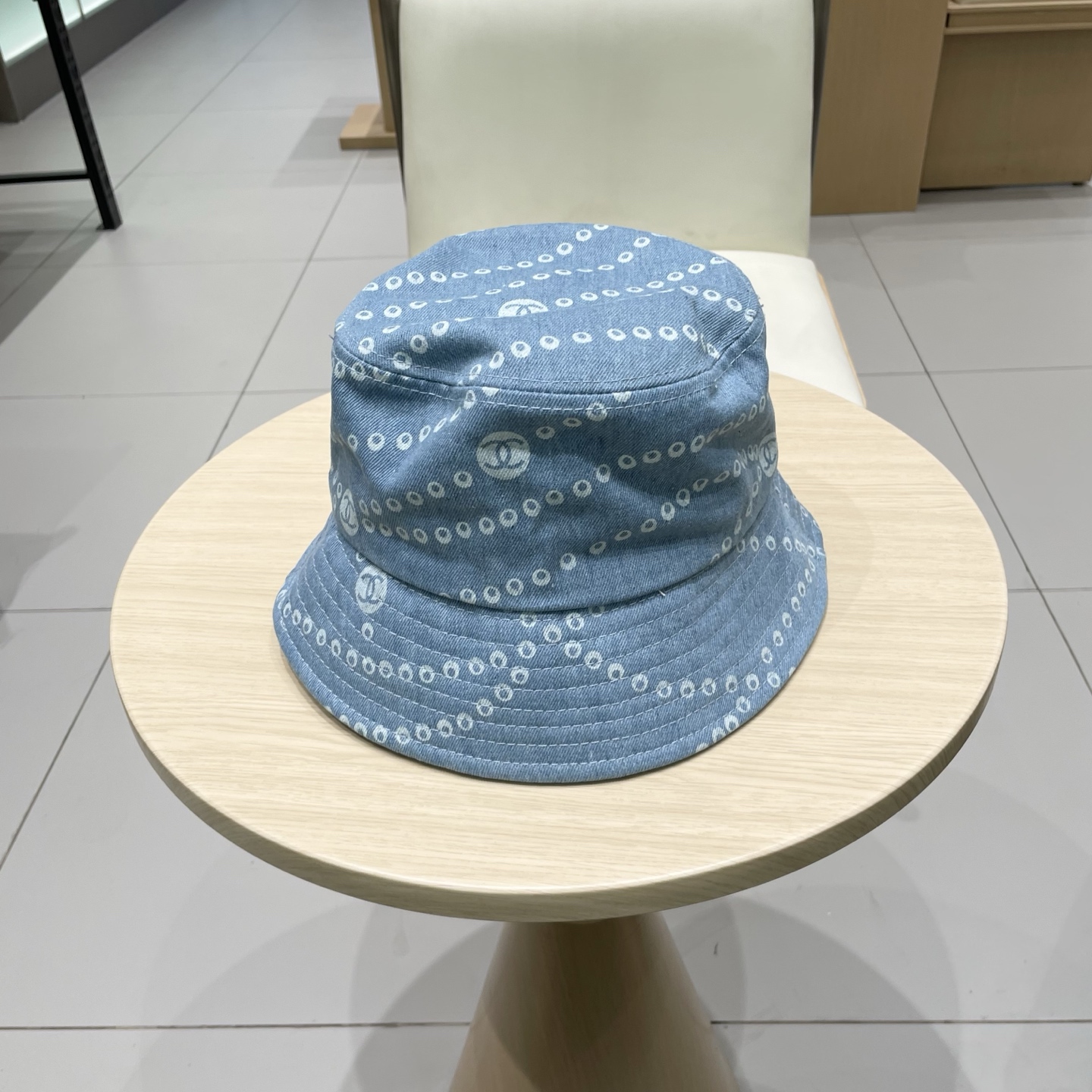  Chanel香奈儿蓝色珍珠牛仔渔夫帽