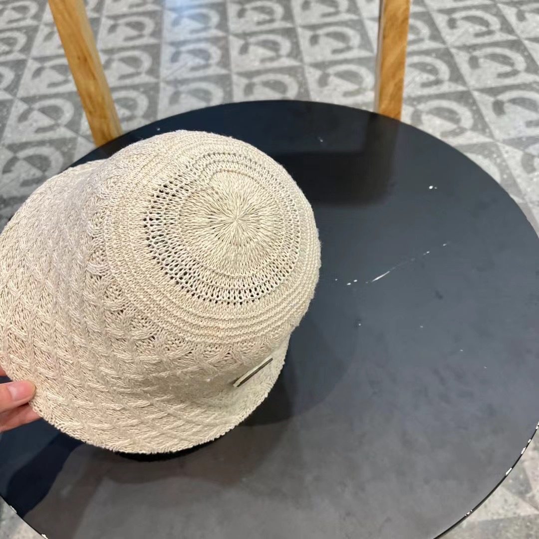  香奈儿Chanel夏季透气防晒针织渔夫帽子女格纹显脸小休闲百搭出游遮阳纯色盆帽