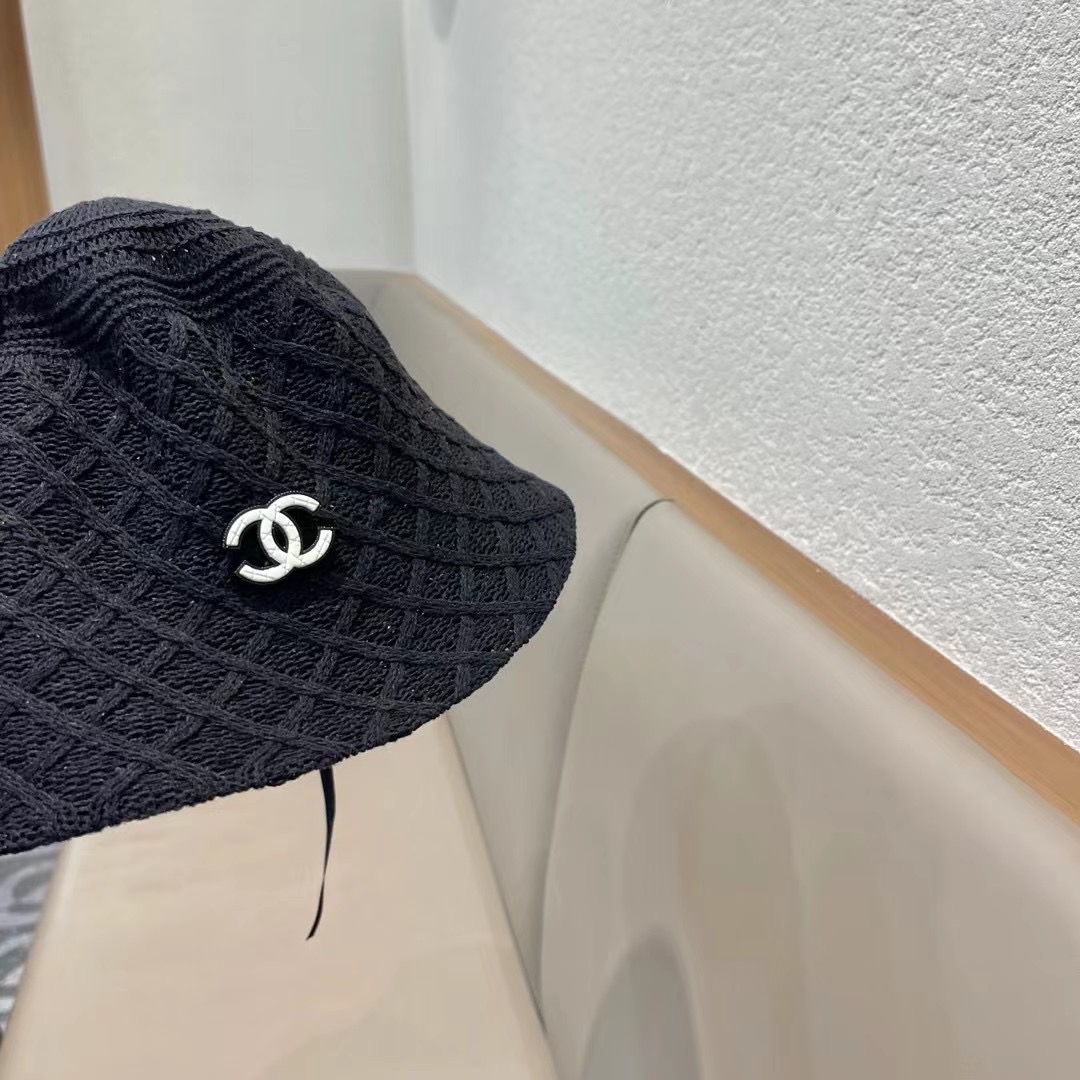  香奈儿Chanel夏季透气防晒针织渔夫帽子女格纹显脸小休闲百搭出游遮阳纯色盆帽