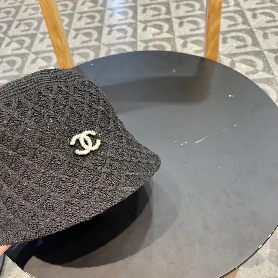  香奈儿Chanel夏季透气防晒针织渔夫帽子女格纹显脸小休闲百搭出游遮阳纯色盆帽