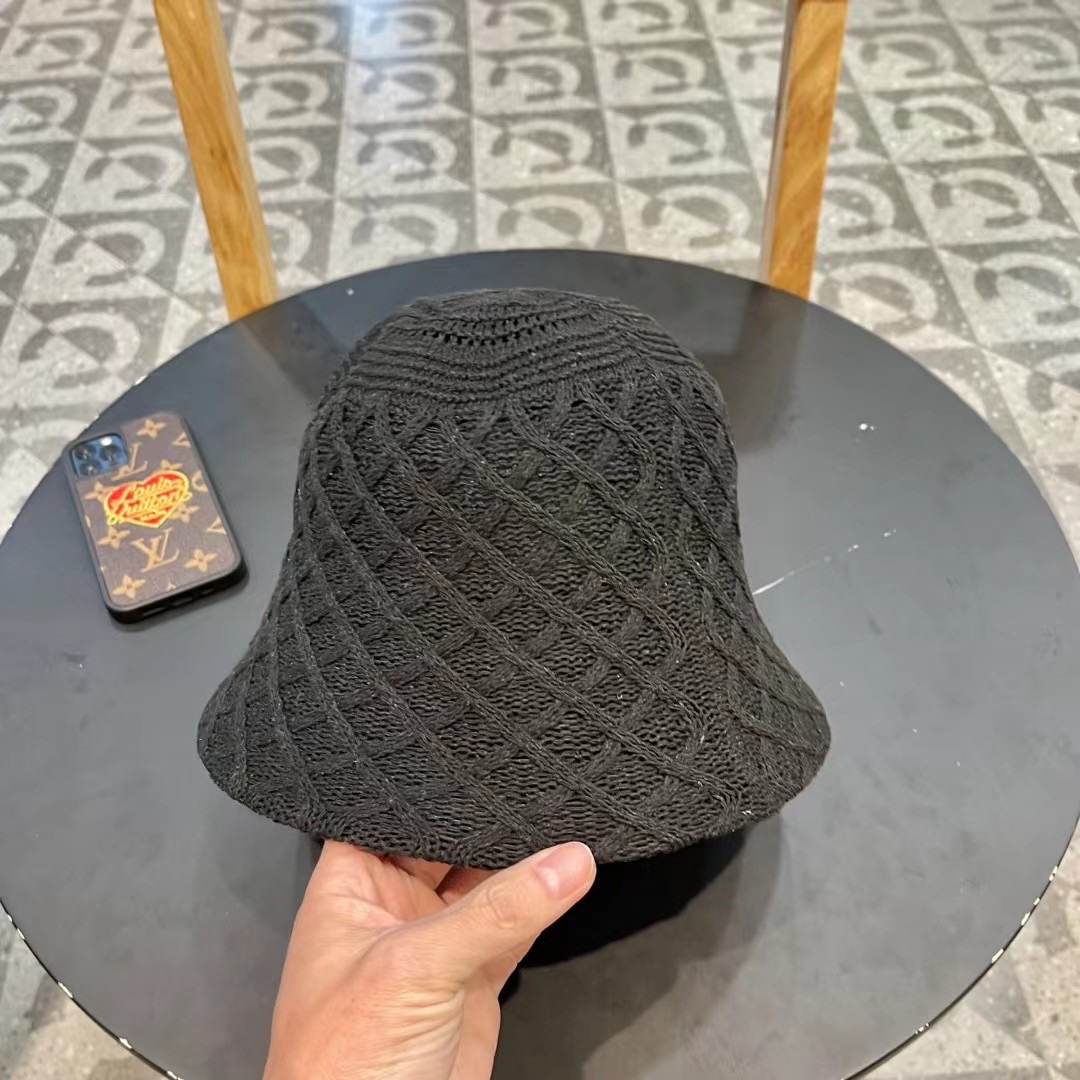  香奈儿Chanel夏季透气防晒针织渔夫帽子女格纹显脸小休闲百搭出游遮阳纯色盆帽