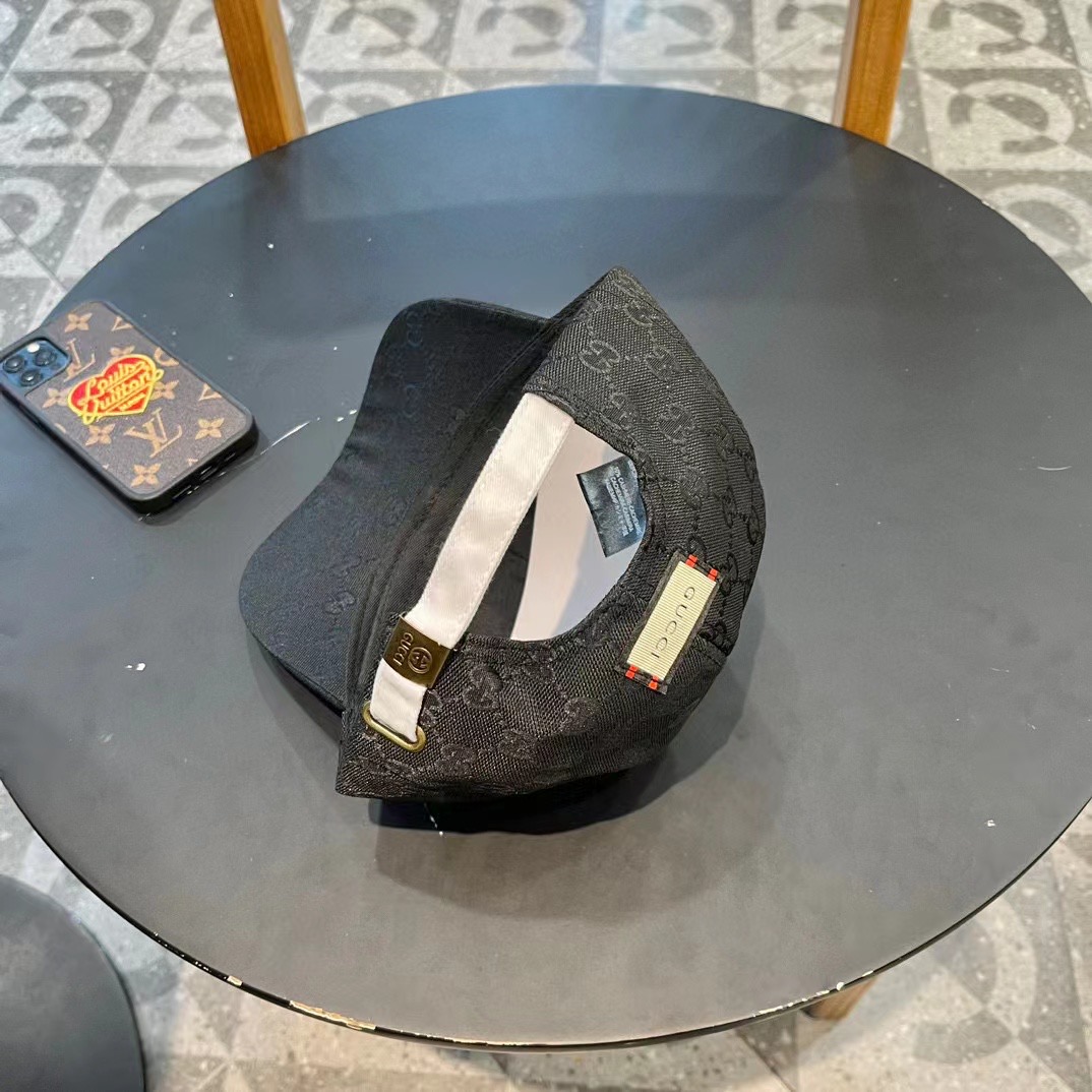  原单品质
GUCCI古奇渔夫帽👒官网新品Gucci棒球帽🧢火爆来袭 工艺非常精美 高档大气上档次！低调