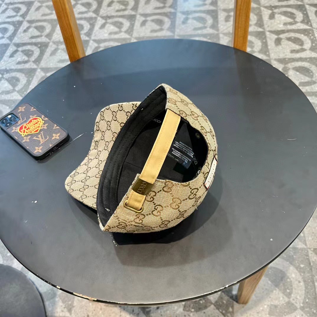  原单品质
GUCCI古奇渔夫帽👒官网新品Gucci棒球帽🧢火爆来袭 工艺非常精美 高档大气上档次！低调