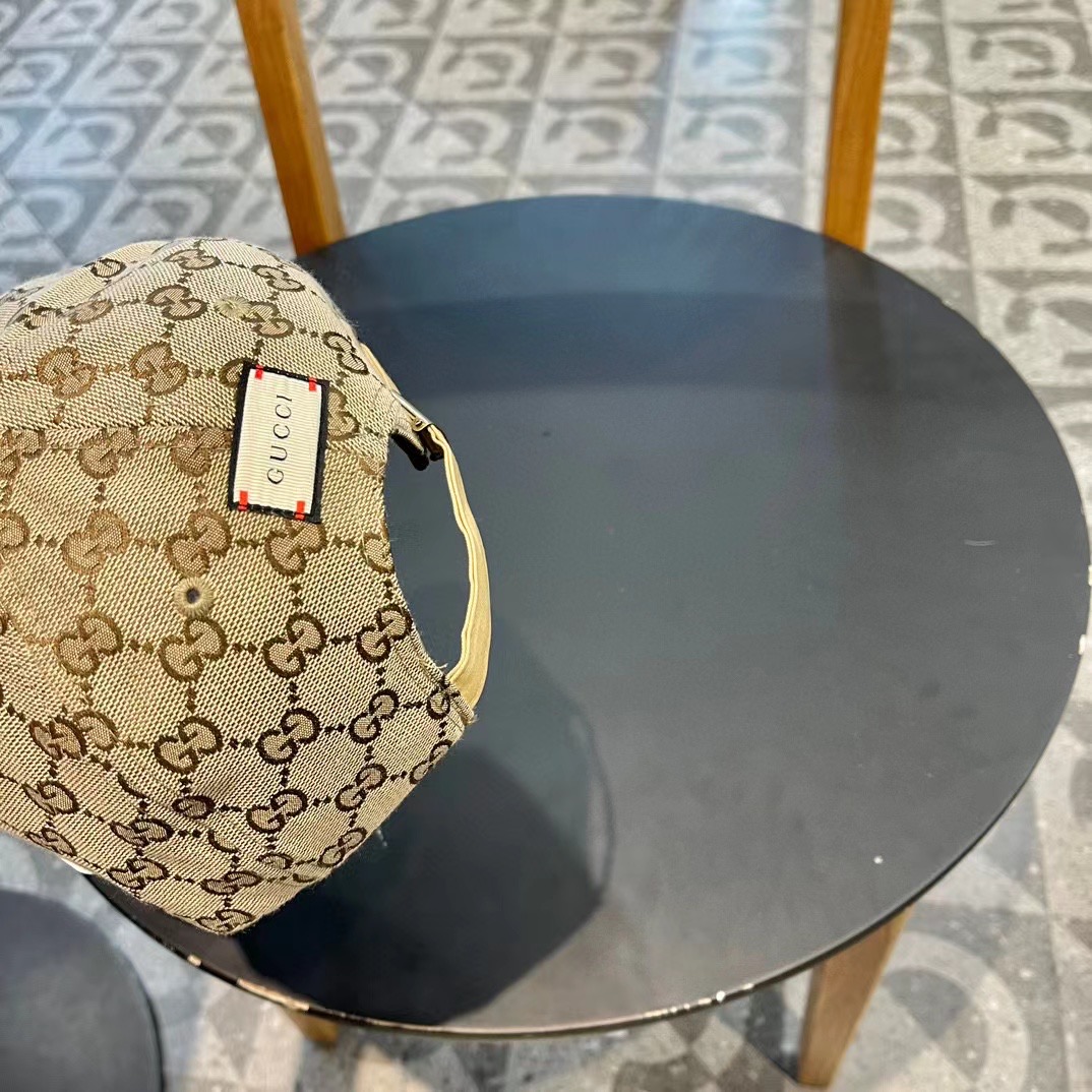  原单品质
GUCCI古奇渔夫帽👒官网新品Gucci棒球帽🧢火爆来袭 工艺非常精美 高档大气上档次！低调