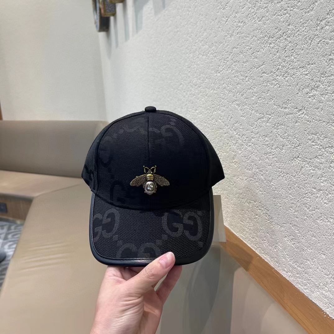 古奇棒球帽♥️GUCCI🧢官网新品，棒球帽，原单品质火爆来袭 。🎩 工艺非常精美 高档大气上档次！低调奢