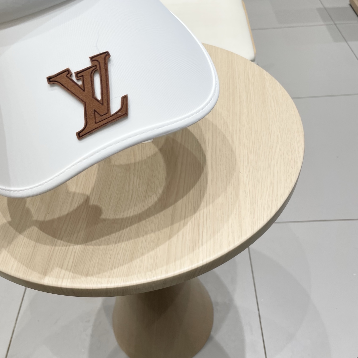  lv路易威登不挡视线桃心冰丝防晒帽女夏季2025新款防紫外线大帽檐空顶遮阳帽