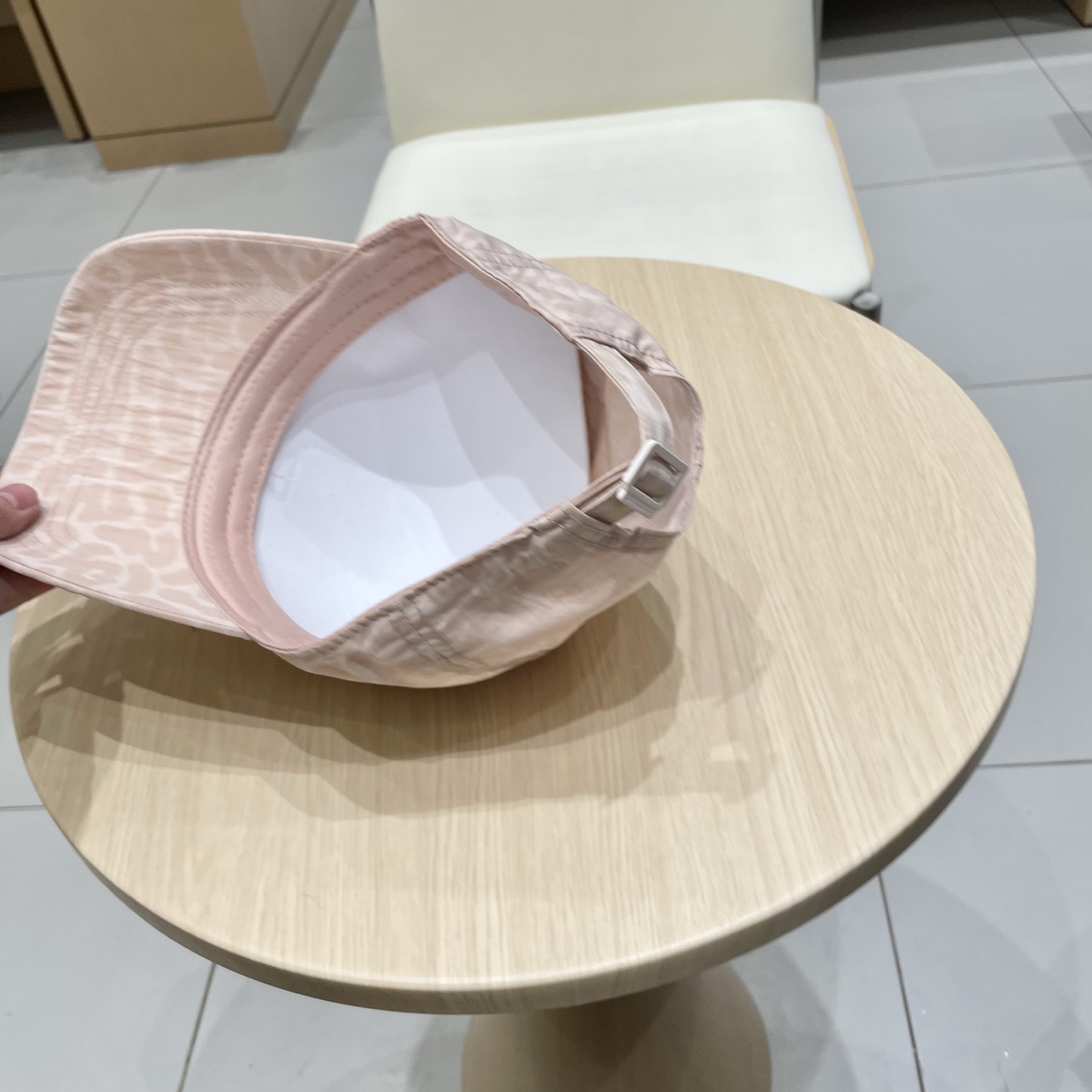  巴宝莉Burberry球帽女街头潮流百搭个性遮阳出游休闲显脸小鸭舌帽帽子