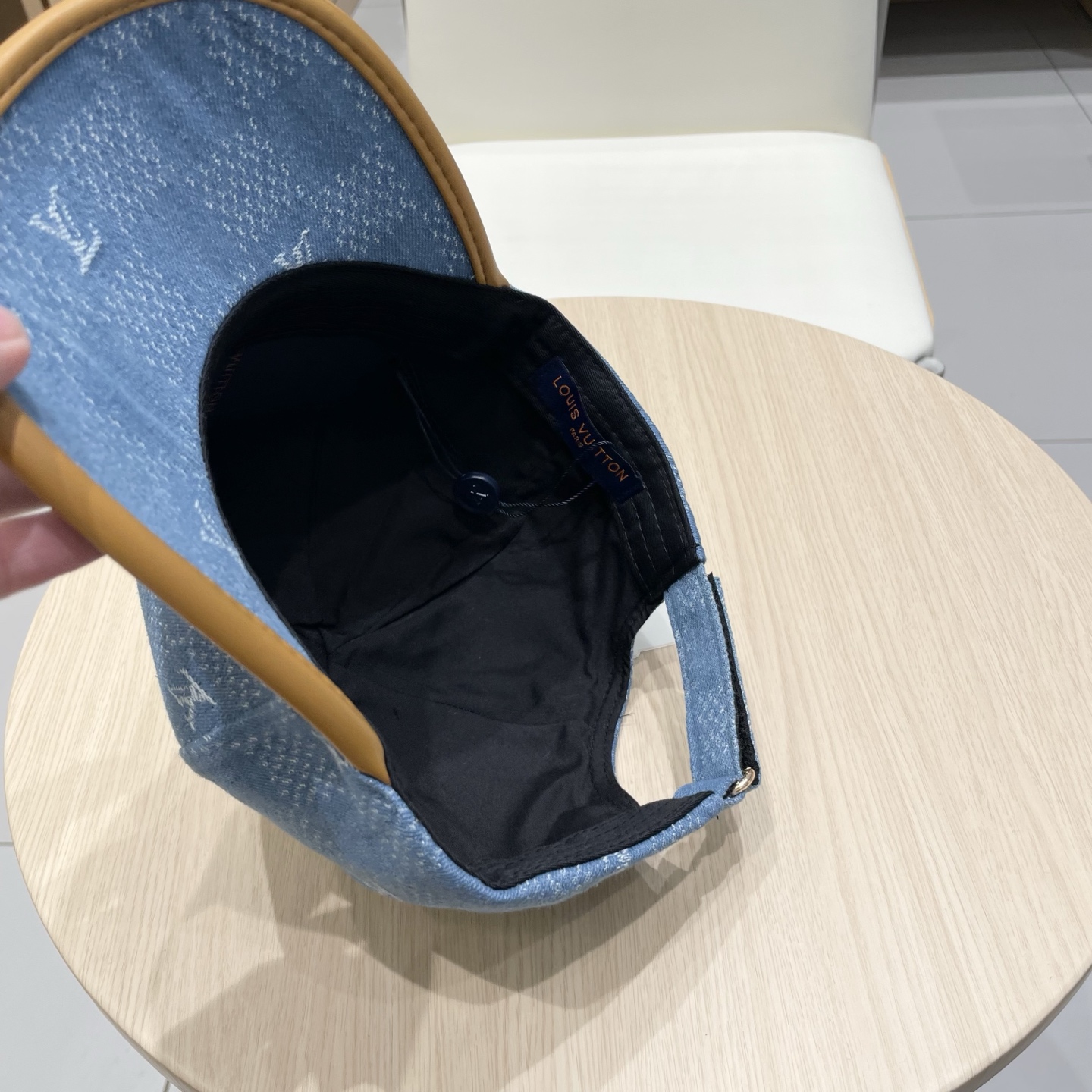  路易威登lv棒球帽 LouisVuitton😍新款重工打造♥️高端大气，百搭款🤗男女通用！