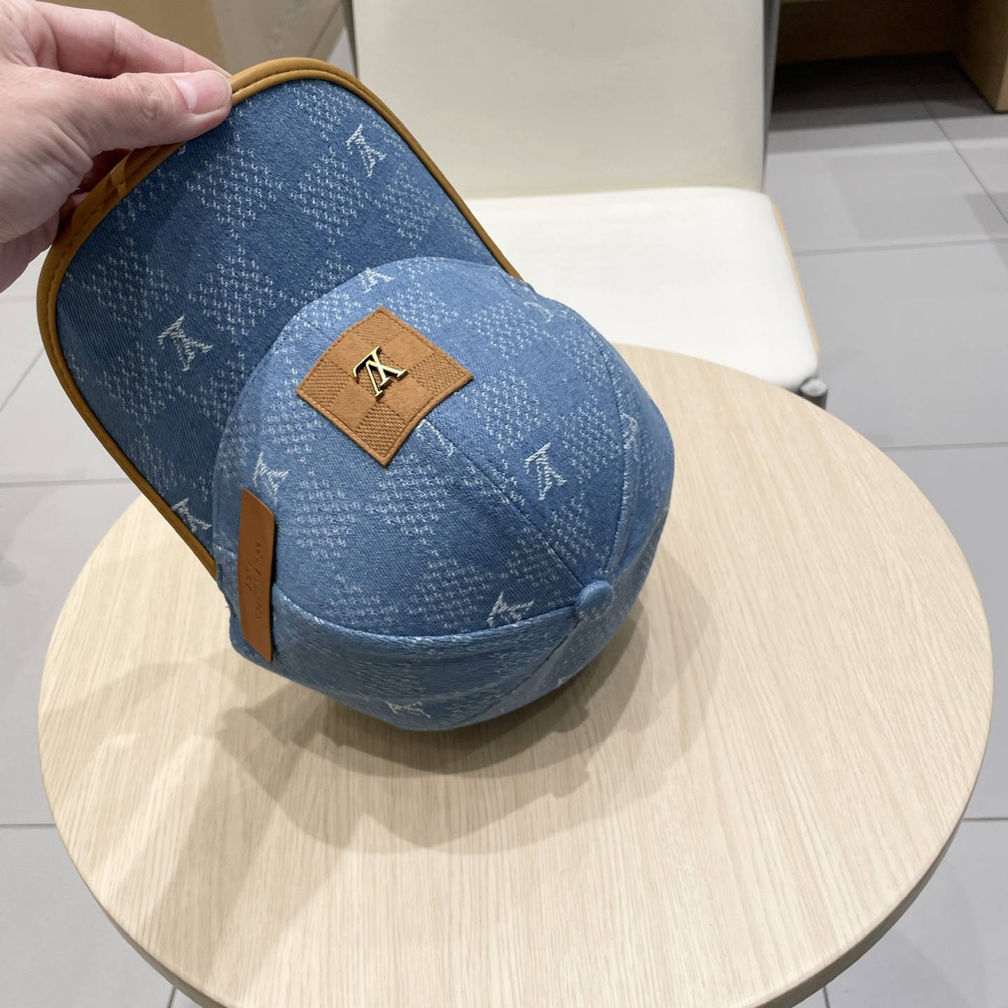  路易威登lv棒球帽 LouisVuitton😍新款重工打造♥️高端大气，百搭款🤗男女通用！