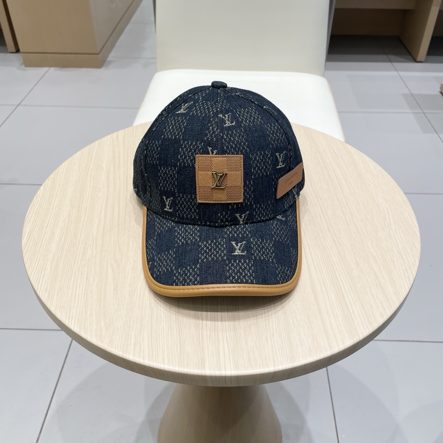  路易威登lv棒球帽 LouisVuitton😍新款重工打造♥️高端大气，百搭款🤗男女通用！