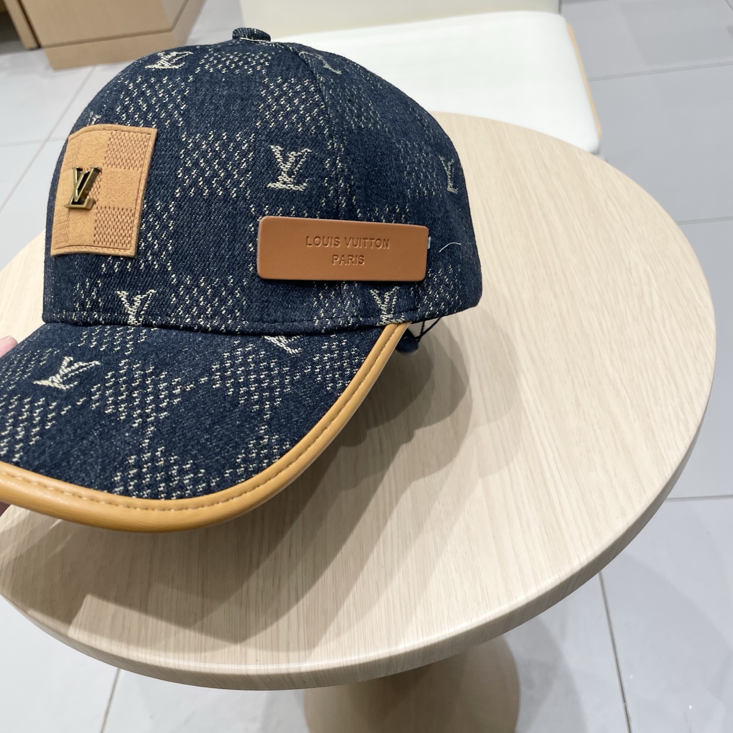  路易威登lv棒球帽 LouisVuitton😍新款重工打造♥️高端大气，百搭款🤗男女通用！