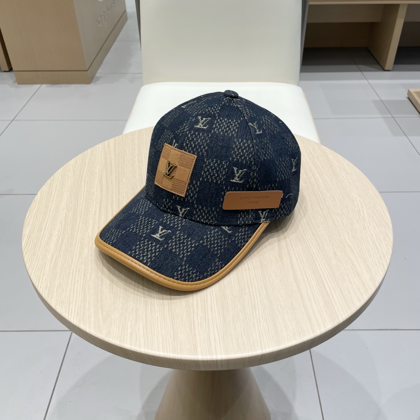  路易威登lv棒球帽 LouisVuitton😍新款重工打造♥️高端大气，百搭款🤗男女通用！