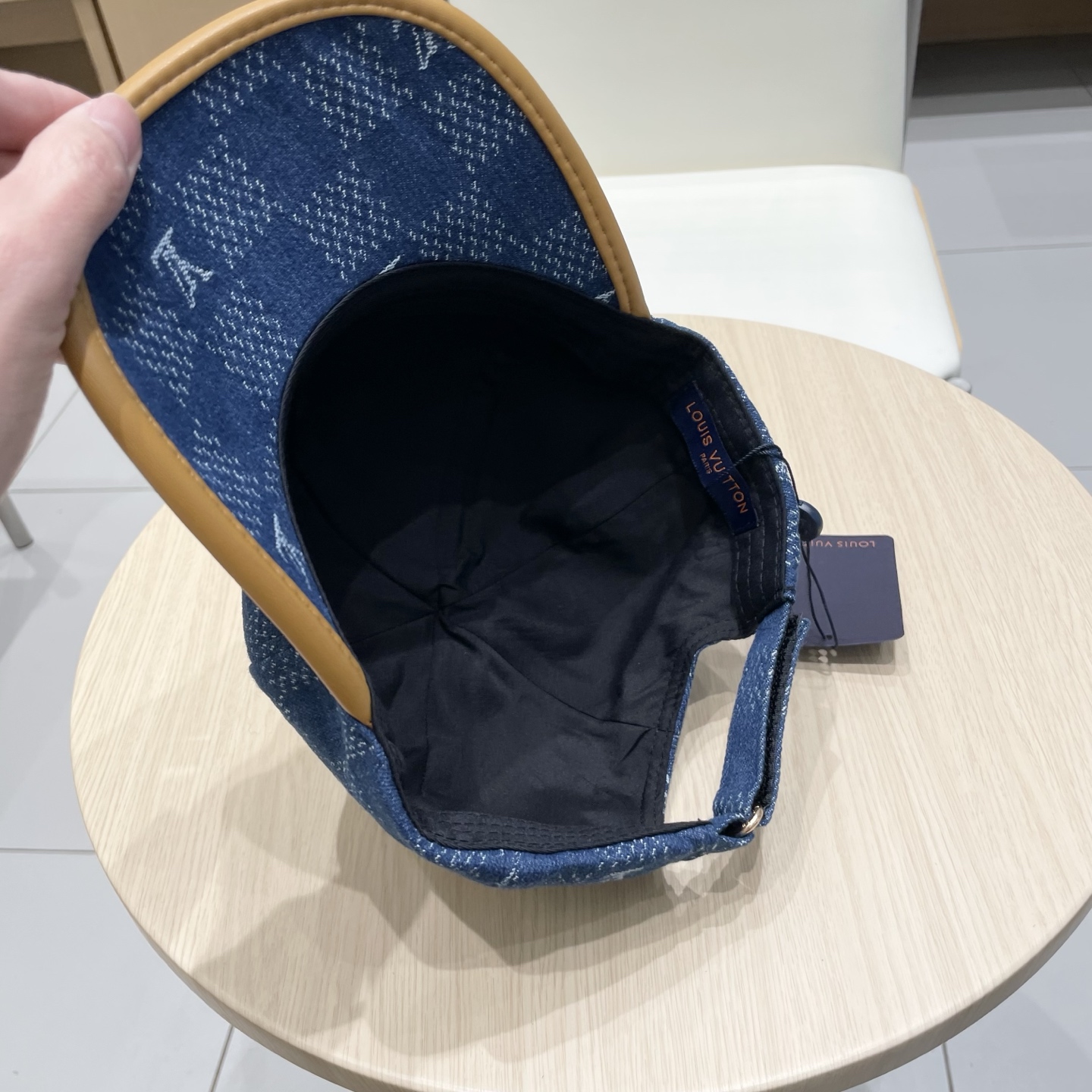  路易威登lv棒球帽 LouisVuitton😍新款重工打造♥️高端大气，百搭款🤗男女通用！