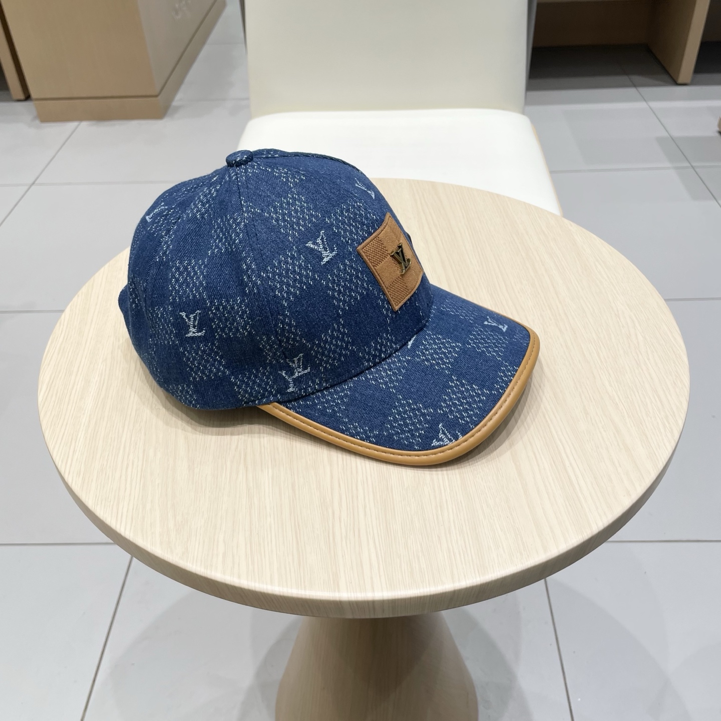  路易威登lv棒球帽 LouisVuitton😍新款重工打造♥️高端大气，百搭款🤗男女通用！