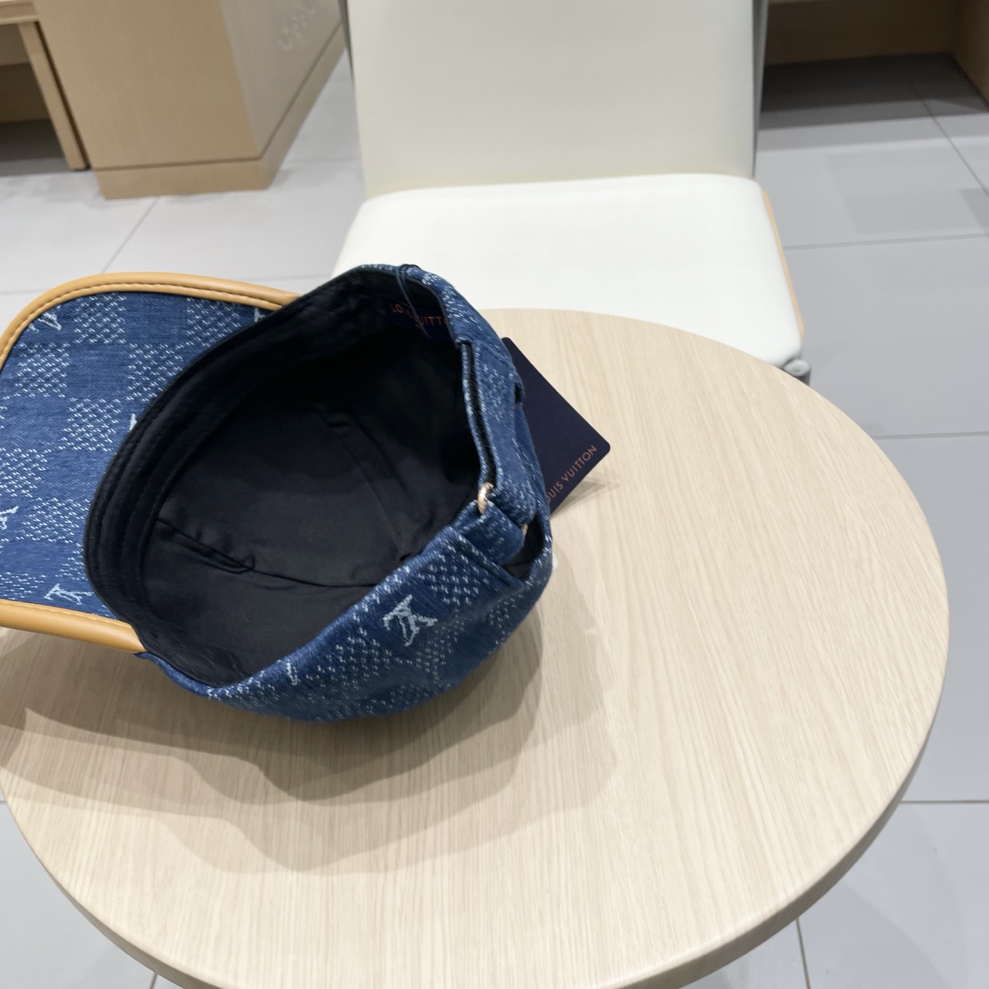  路易威登lv棒球帽 LouisVuitton😍新款重工打造♥️高端大气，百搭款🤗男女通用！