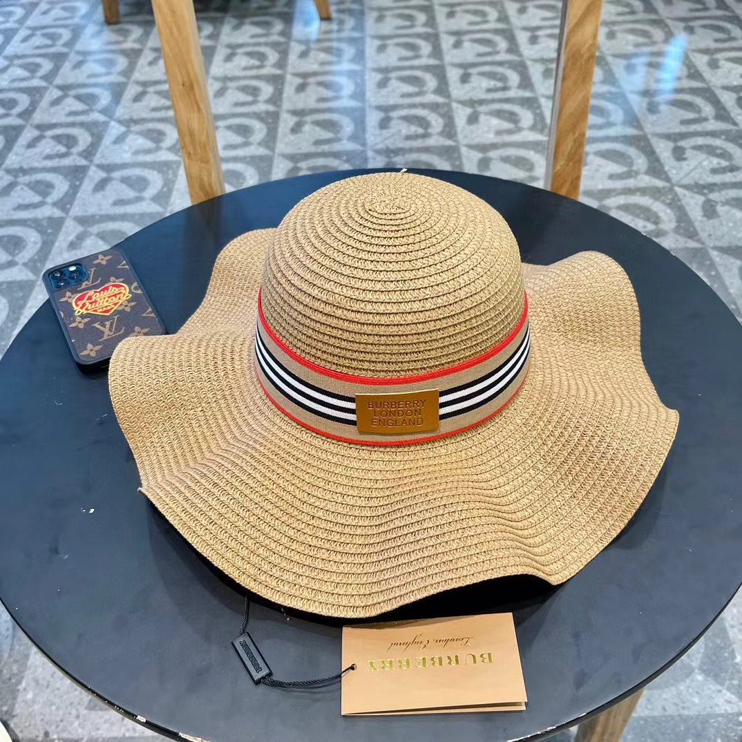   burberry巴宝莉】2024新款小香度假风大沿盆帽草帽，旅行必备，超好搭配，赶紧入手！