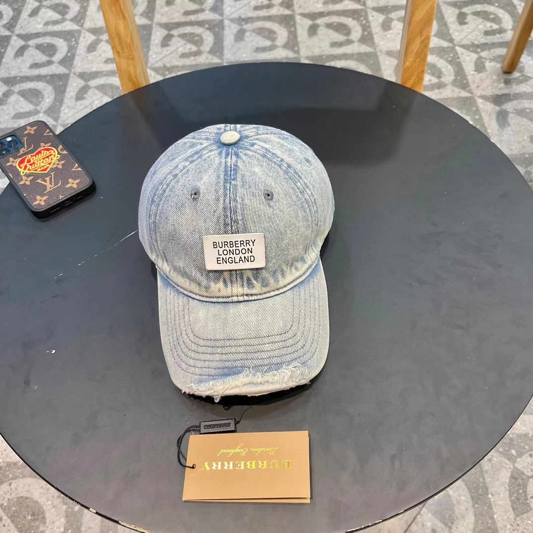   🧢Burberry（巴宝莉）2024新款原单牛仔棒球帽  专柜热卖款纯棉内里，完美版型，原厂品质，独
