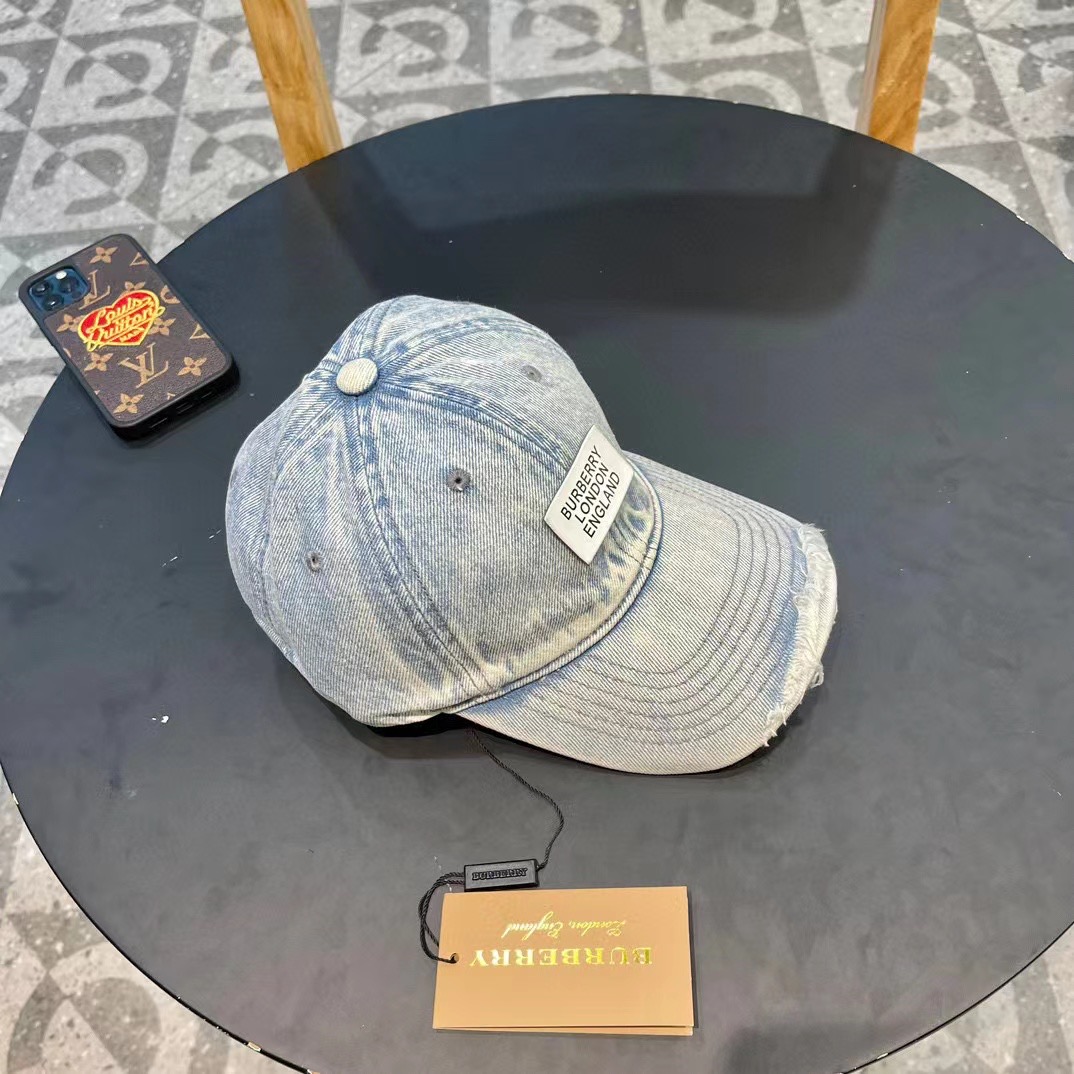   🧢Burberry（巴宝莉）2024新款原单牛仔棒球帽  专柜热卖款纯棉内里，完美版型，原厂品质，独