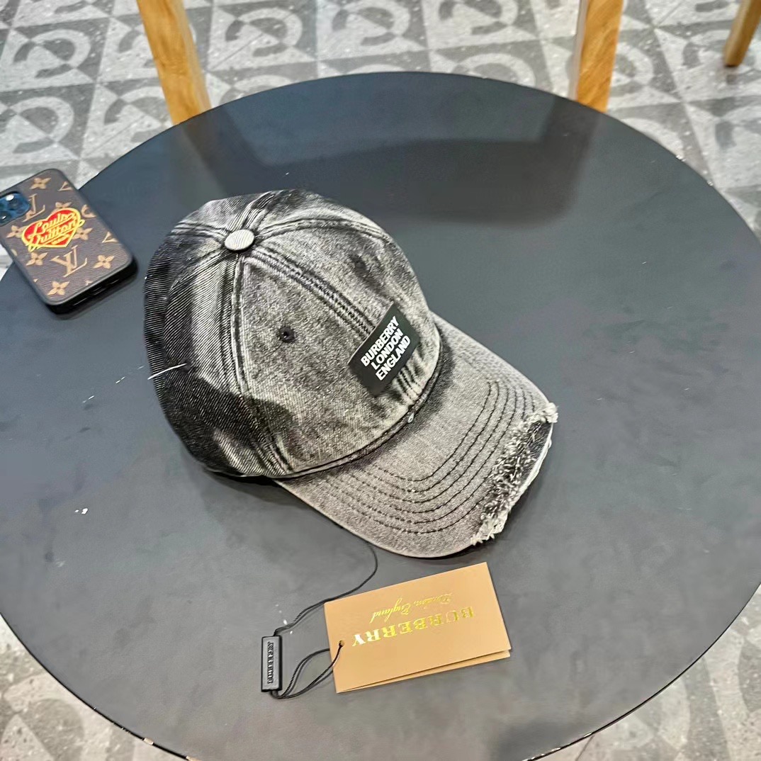   🧢Burberry（巴宝莉）2024新款原单牛仔棒球帽  专柜热卖款纯棉内里，完美版型，原厂品质，独