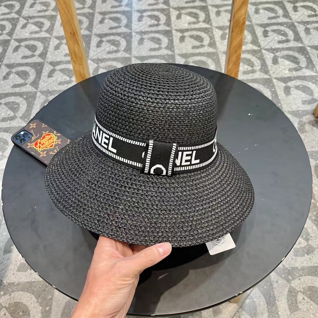  Chanel香奈儿2024新款草帽，高密度制作，一顶超级有品位的草帽了~出街首选！帽型超美腻颜色妥妥，