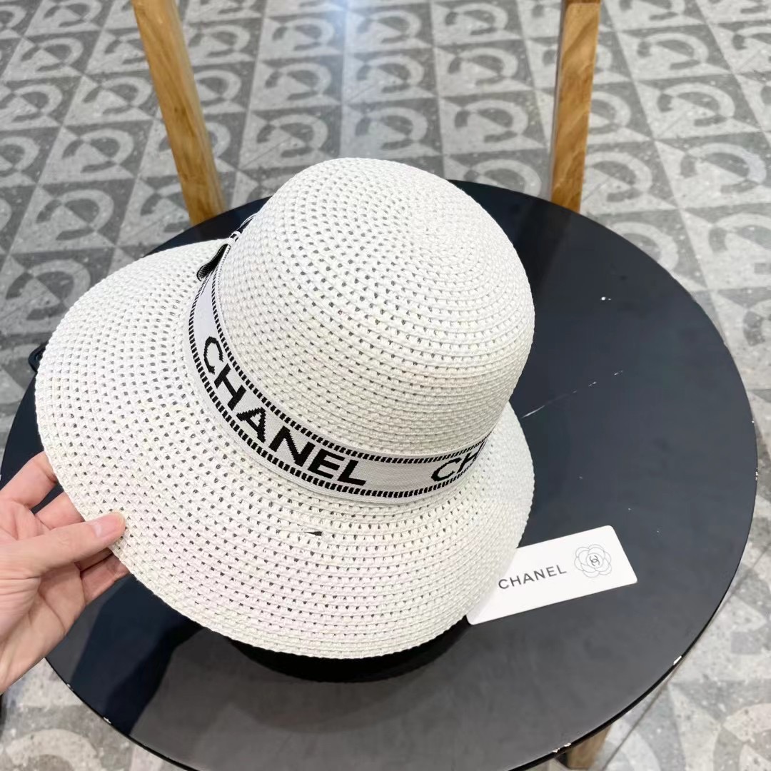  Chanel香奈儿2024新款草帽，高密度制作，一顶超级有品位的草帽了~出街首选！帽型超美腻颜色妥妥，