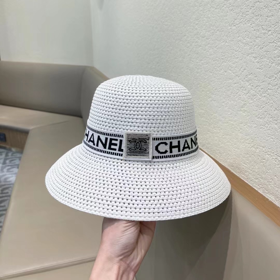  Chanel香奈儿2024新款草帽，高密度制作，一顶超级有品位的草帽了~出街首选！帽型超美腻颜色妥妥，