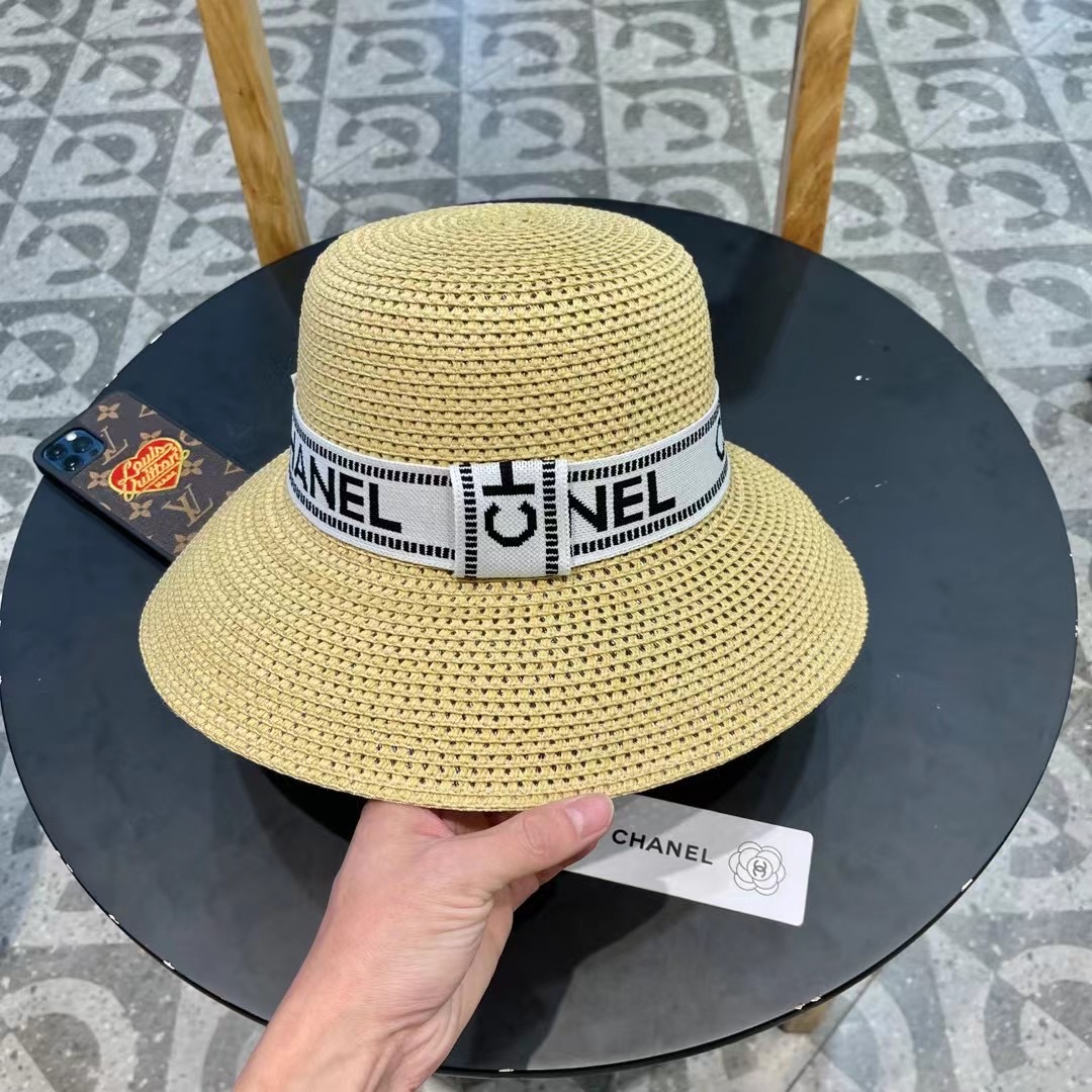 Chanel香奈儿2024新款草帽，高密度制作，一顶超级有品位的草帽了~出街首选！帽型超美腻颜色妥妥，