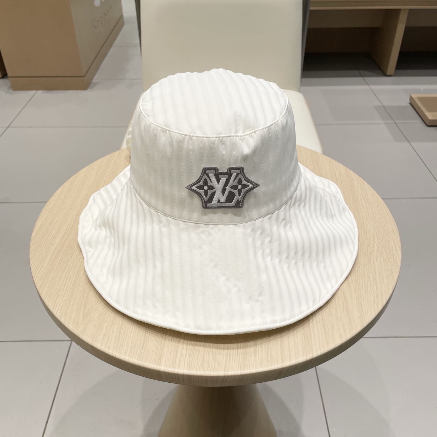 🧢路易威登棒球帽 LouisVuitton😍2025款遮阳防晒盆帽女出游度假渔夫帽春秋季百搭显脸小太阳帽