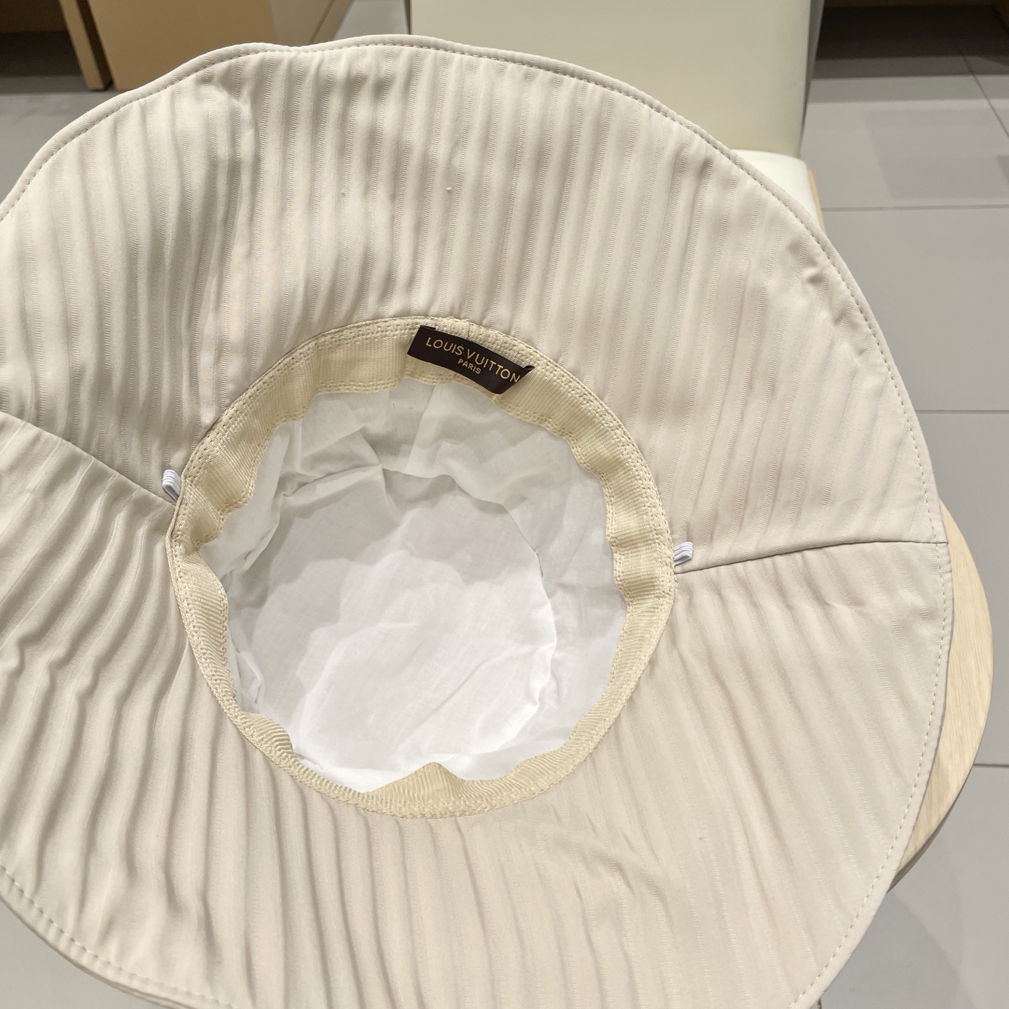 🧢路易威登棒球帽 LouisVuitton😍2025款遮阳防晒盆帽女出游度假渔夫帽春秋季百搭显脸小太阳帽