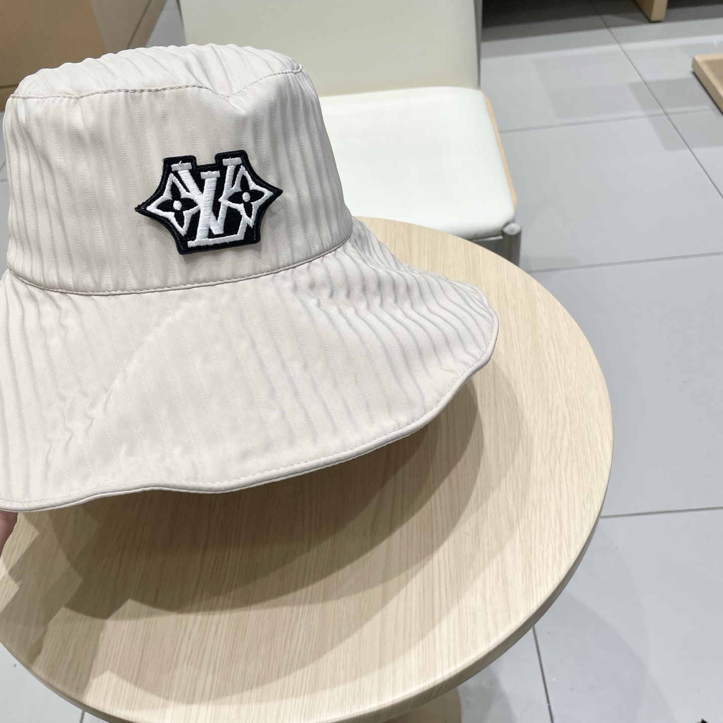 🧢路易威登棒球帽 LouisVuitton😍2025款遮阳防晒盆帽女出游度假渔夫帽春秋季百搭显脸小太阳帽