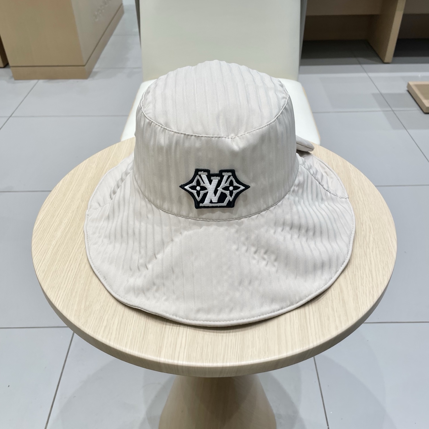 🧢路易威登棒球帽 LouisVuitton😍2025款遮阳防晒盆帽女出游度假渔夫帽春秋季百搭显脸小太阳帽