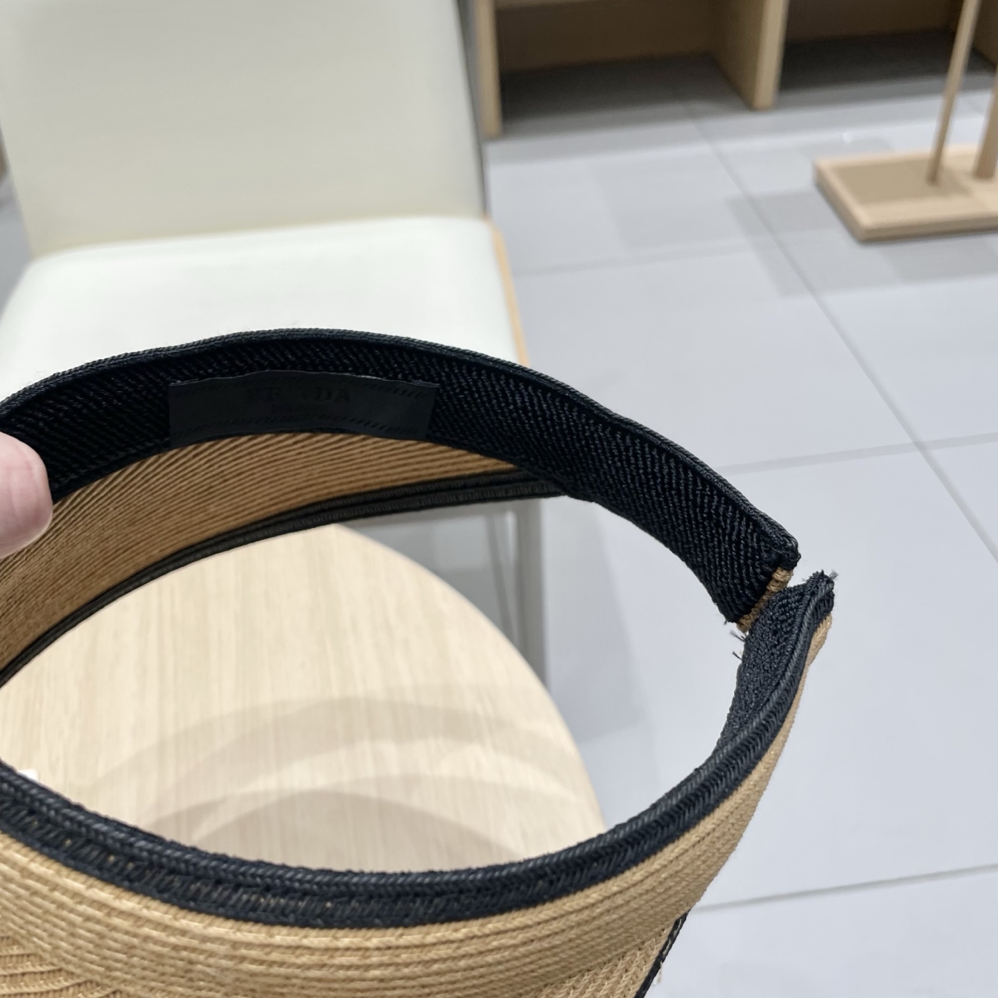  Prada普拉达新款发箍空顶帽，遮阳帽