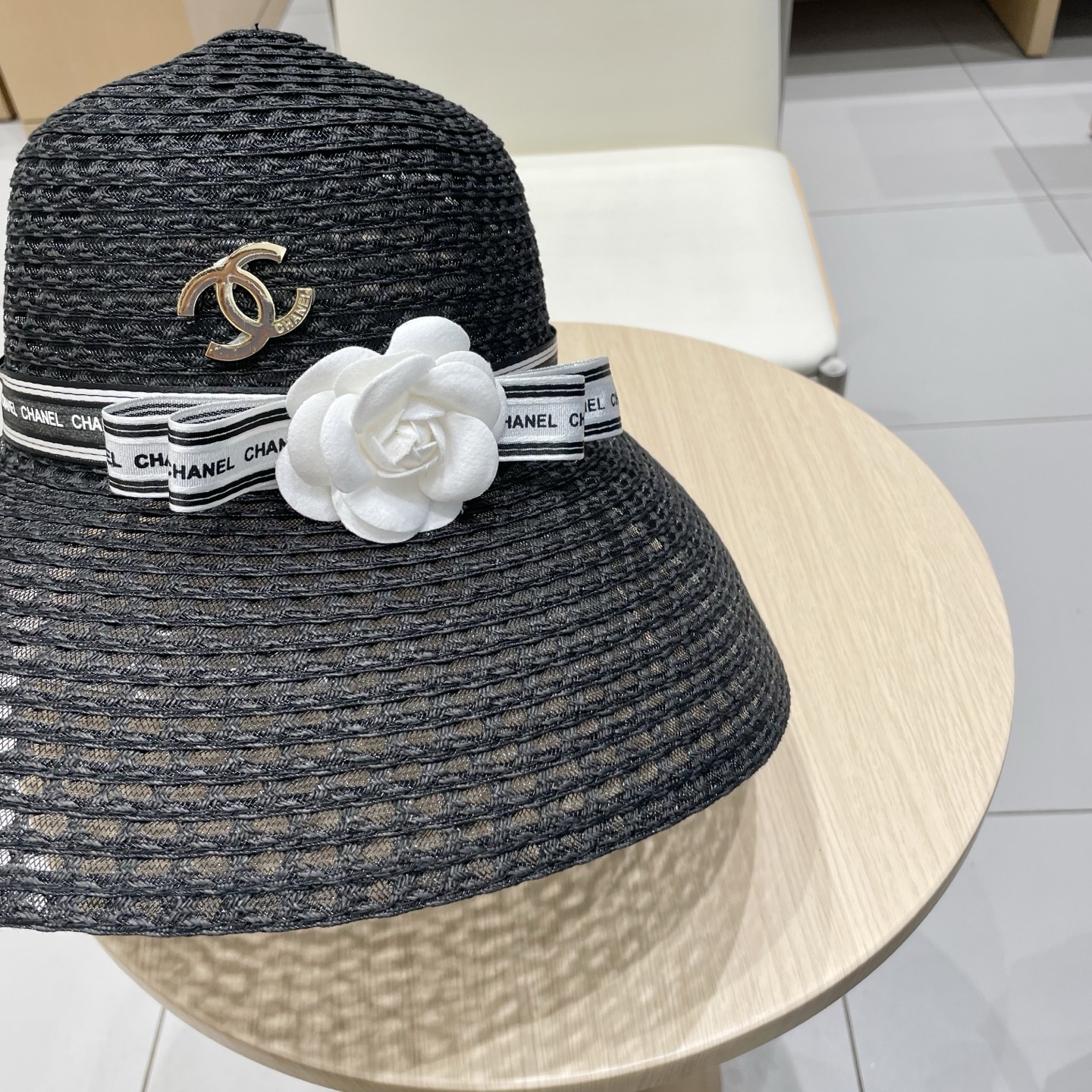  香奈儿Chanel2025新款草帽女士太阳遮阳防晒渔夫帽草编大帽檐防晒帽