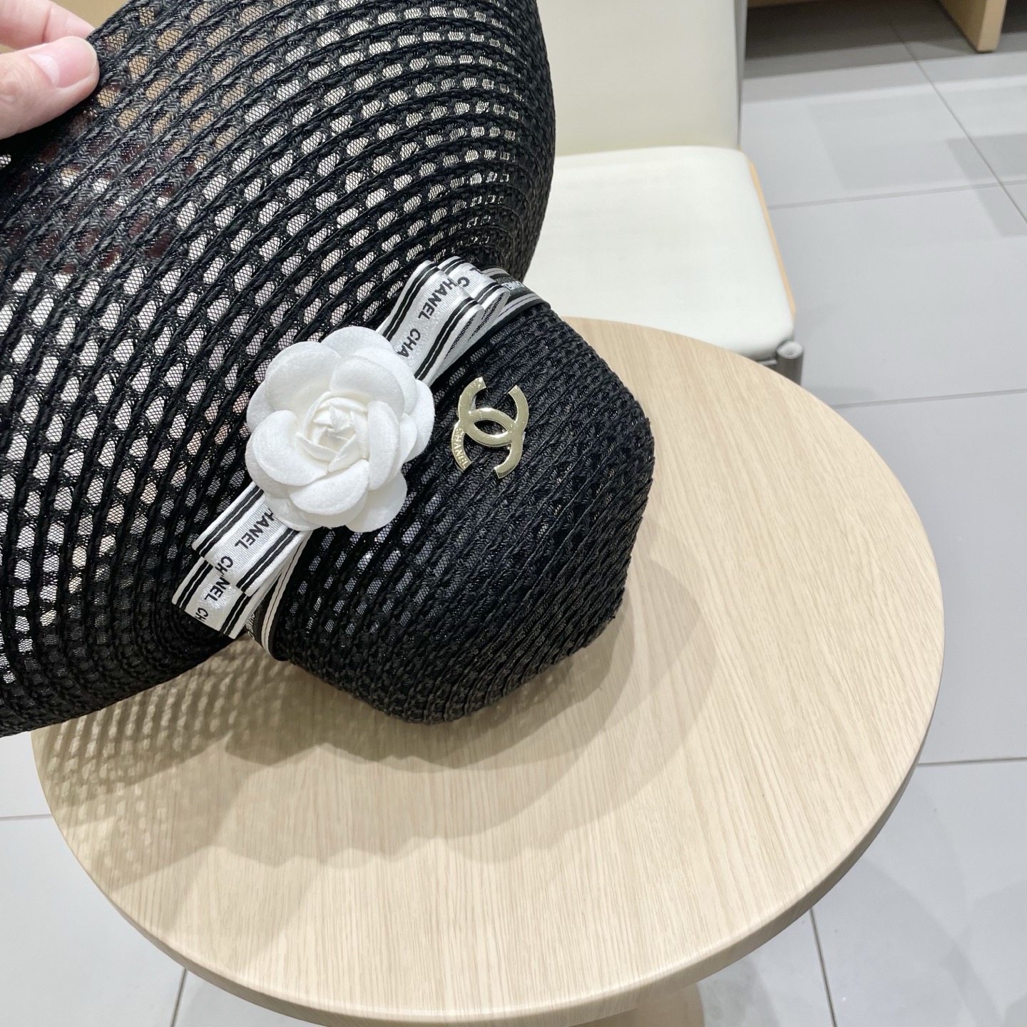  香奈儿Chanel2025新款草帽女士太阳遮阳防晒渔夫帽草编大帽檐防晒帽