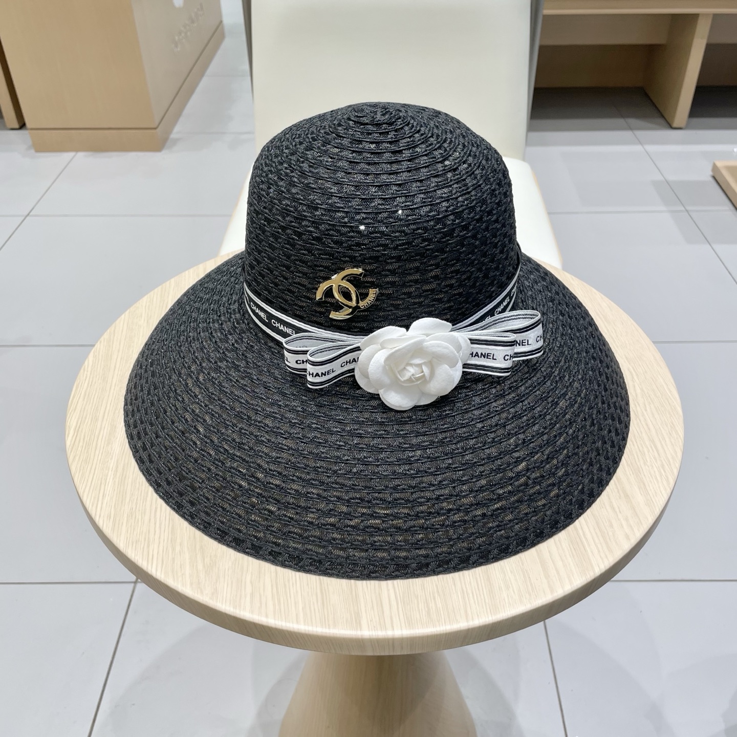 香奈儿Chanel2025新款草帽女士太阳遮阳防晒渔夫帽草编大帽檐防晒帽