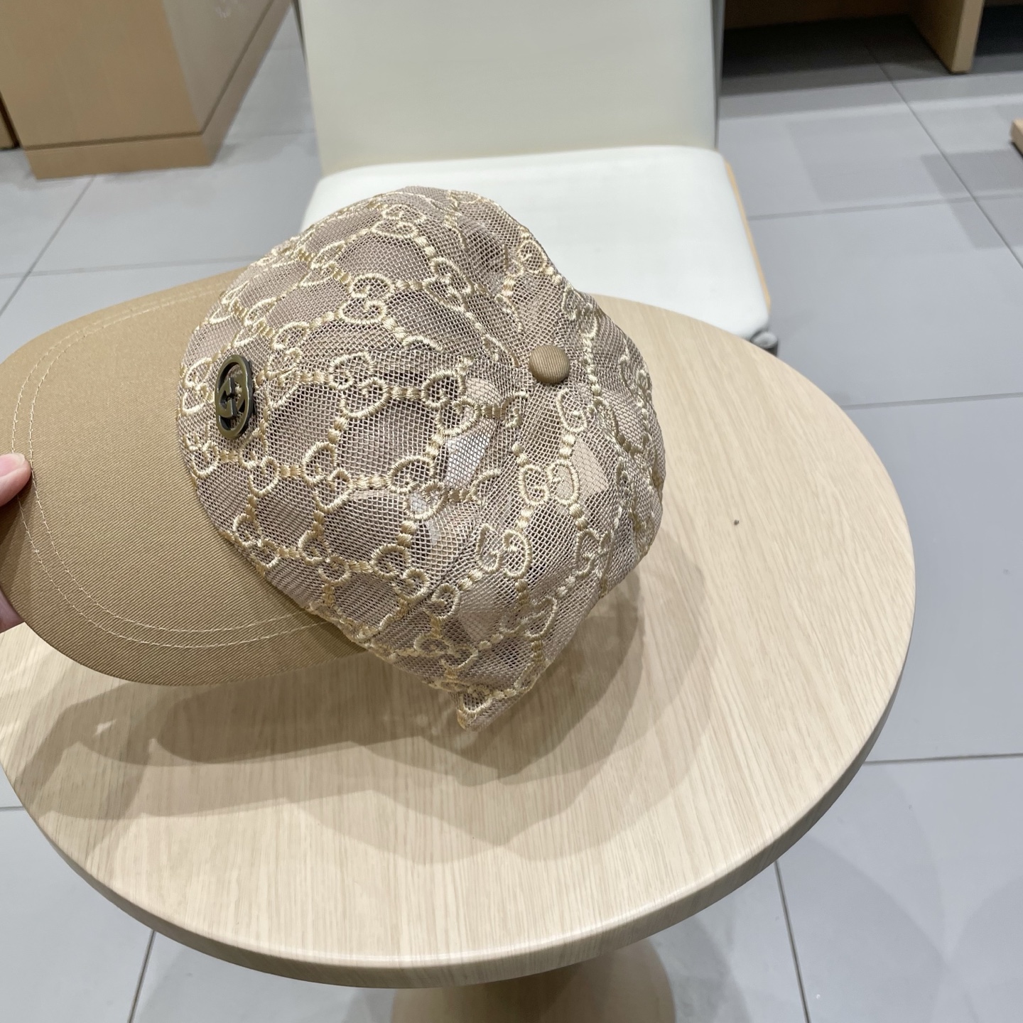  原单品质
GUCCI古奇渔夫帽👒官网新品Gucci棒球帽🧢火爆来袭 工艺非常精美 高档大气上档次！低调