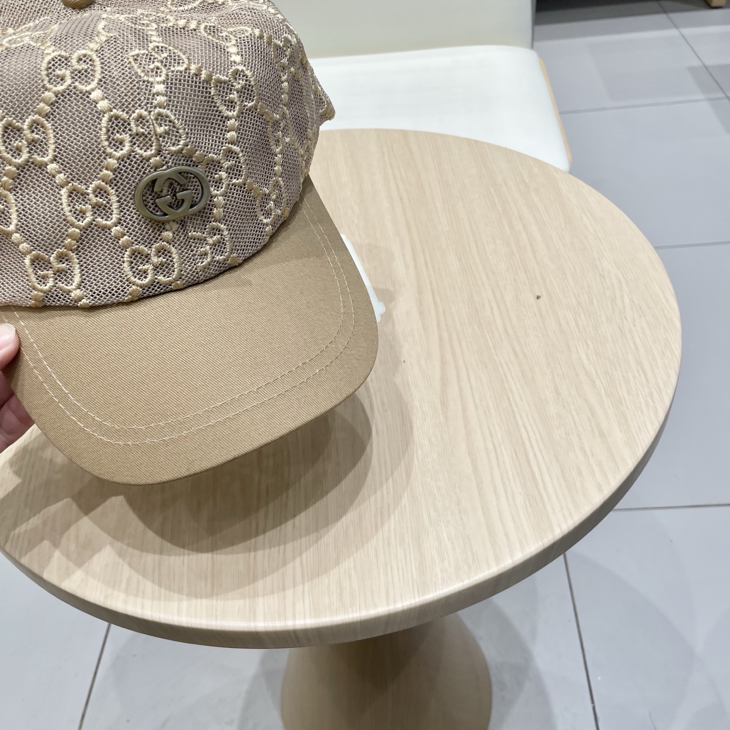  原单品质
GUCCI古奇渔夫帽👒官网新品Gucci棒球帽🧢火爆来袭 工艺非常精美 高档大气上档次！低调