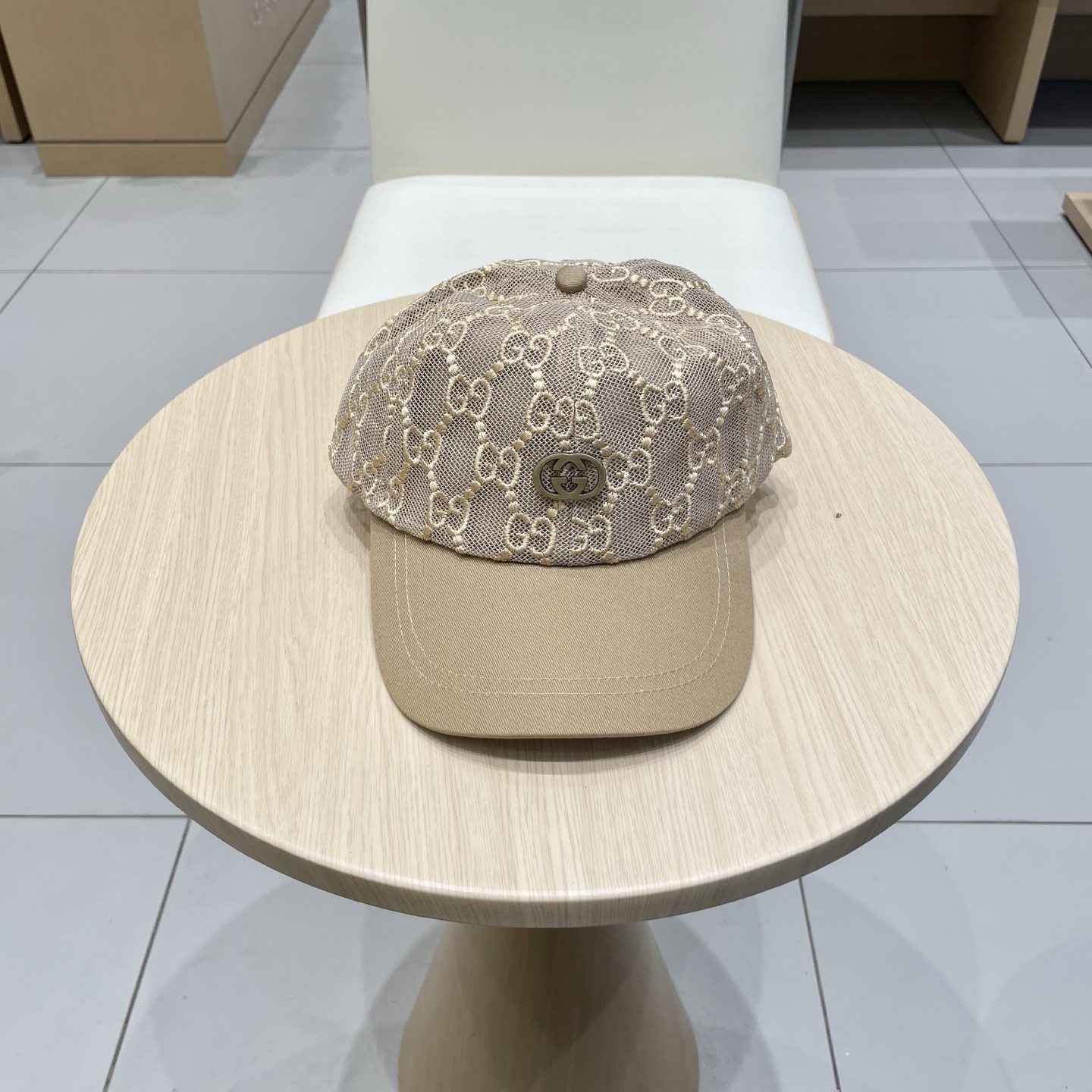  原单品质
GUCCI古奇渔夫帽👒官网新品Gucci棒球帽🧢火爆来袭 工艺非常精美 高档大气上档次！低调