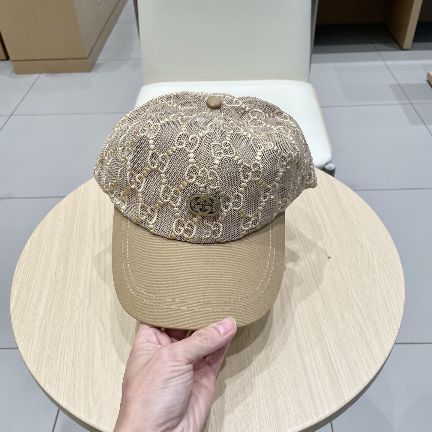  原单品质
GUCCI古奇渔夫帽👒官网新品Gucci棒球帽🧢火爆来袭 工艺非常精美 高档大气上档次！低调